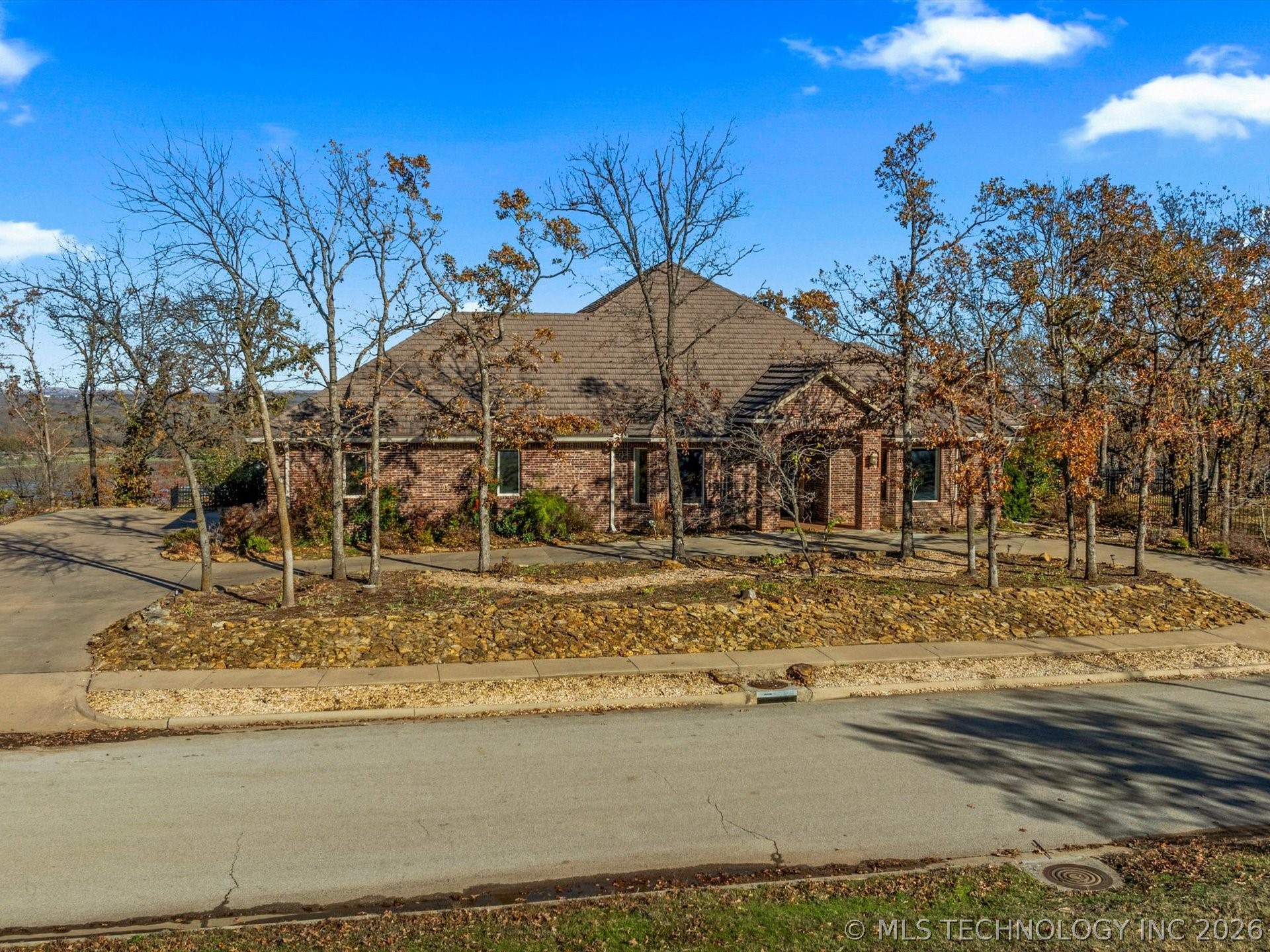 2628 Mountain Road Property Photo 3
