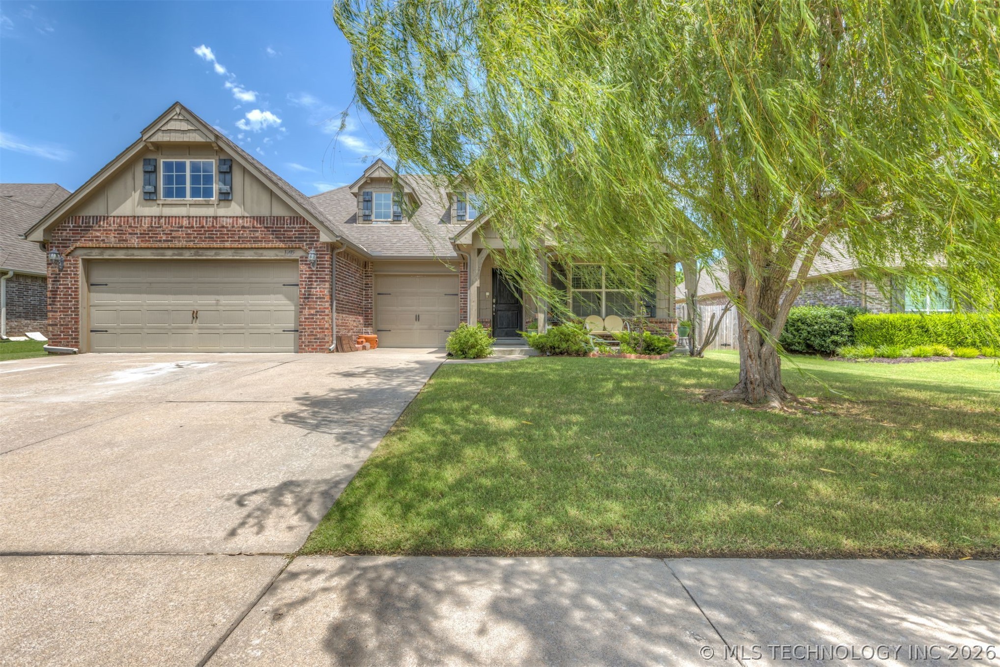 17415 E 45th Street Property Photo 1