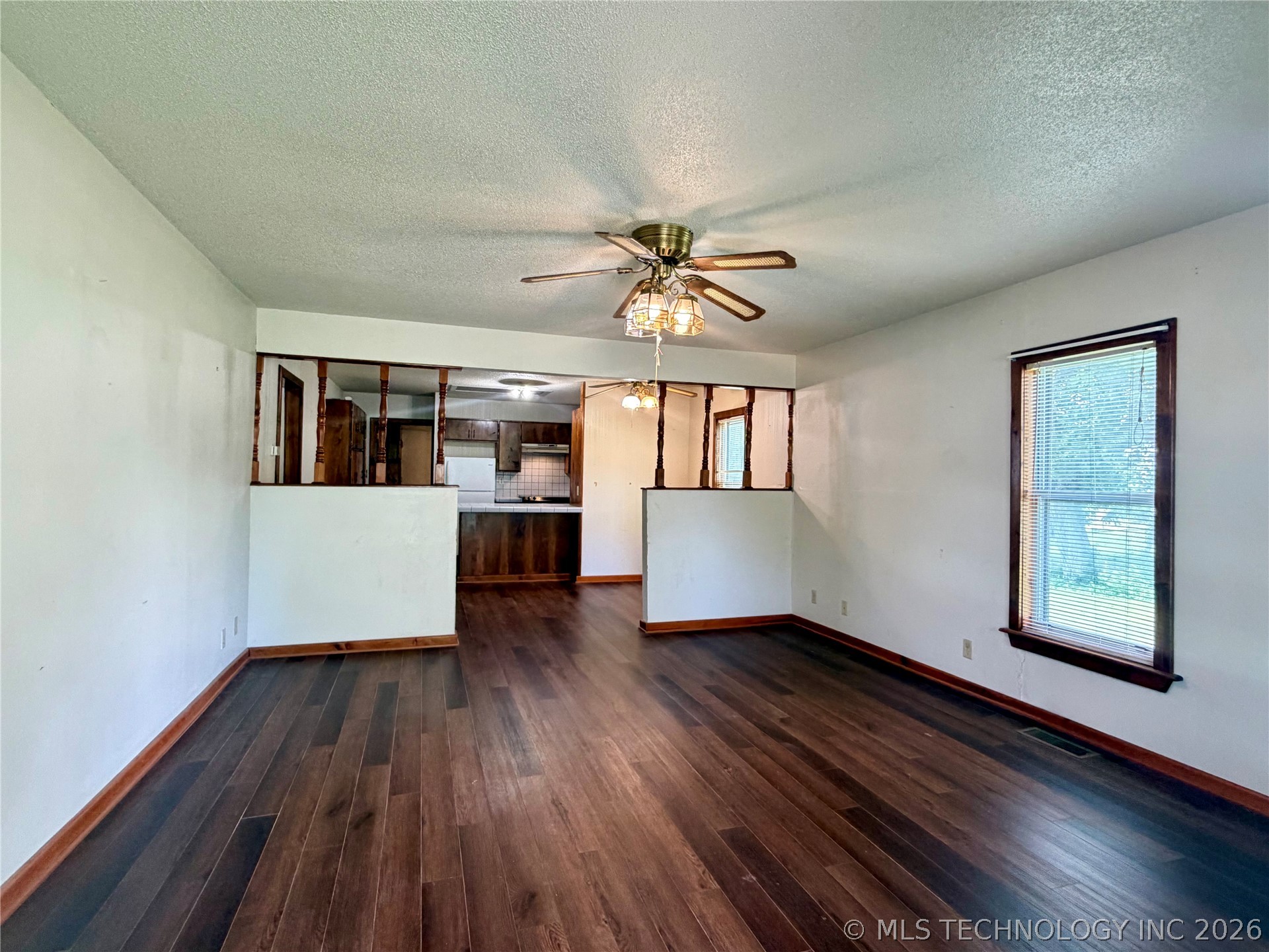 203 N E Street Property Photo 8