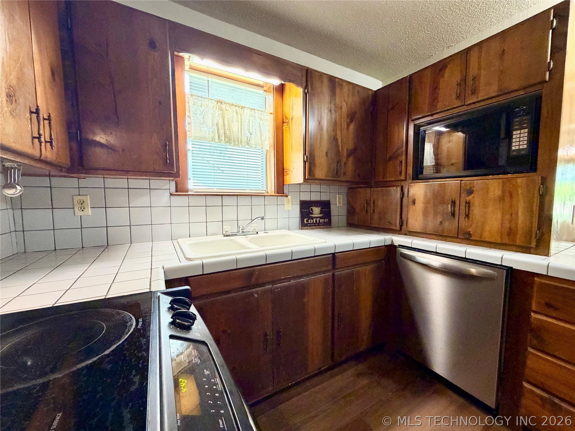203 N E Street Property Photo 14