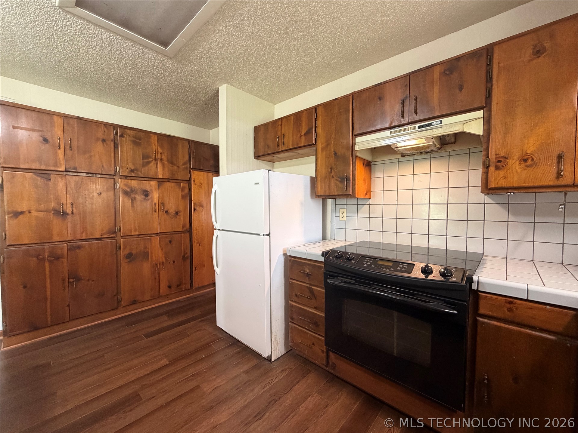 203 N E Street Property Photo 18