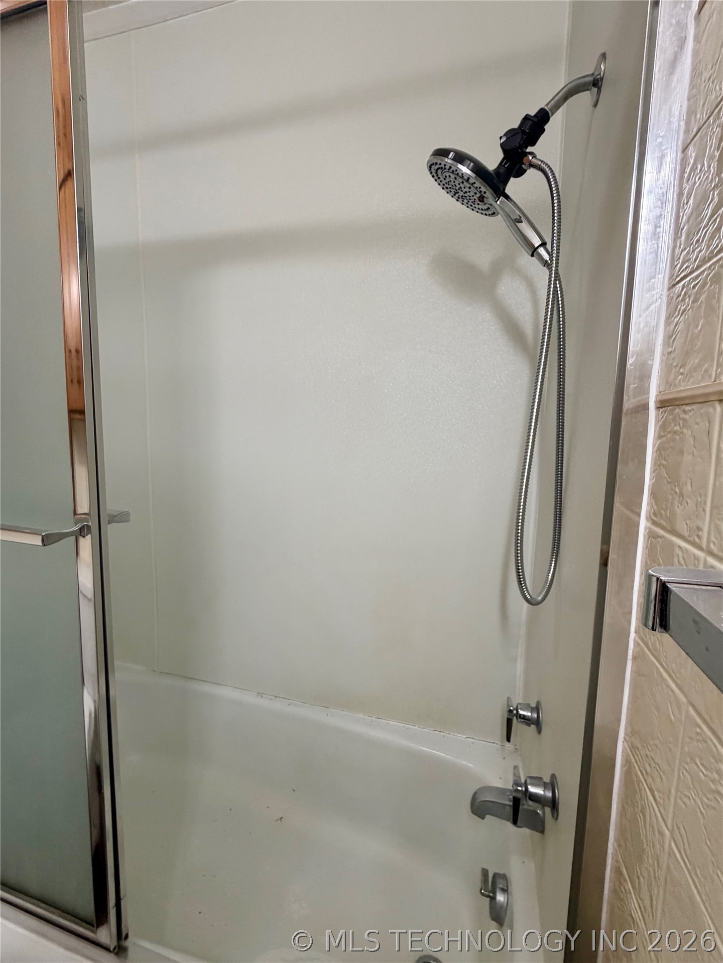 203 N E Street Property Photo 32