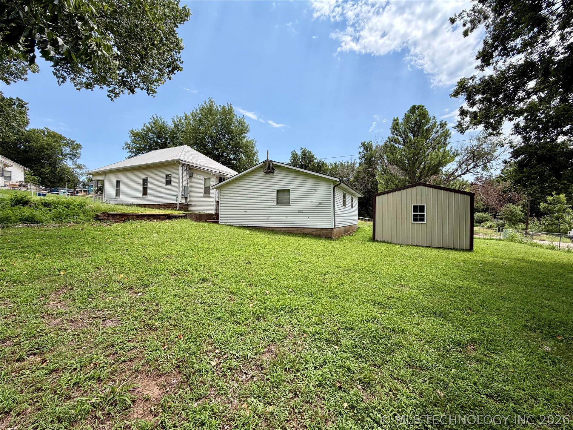 203 N E Street Property Photo 52