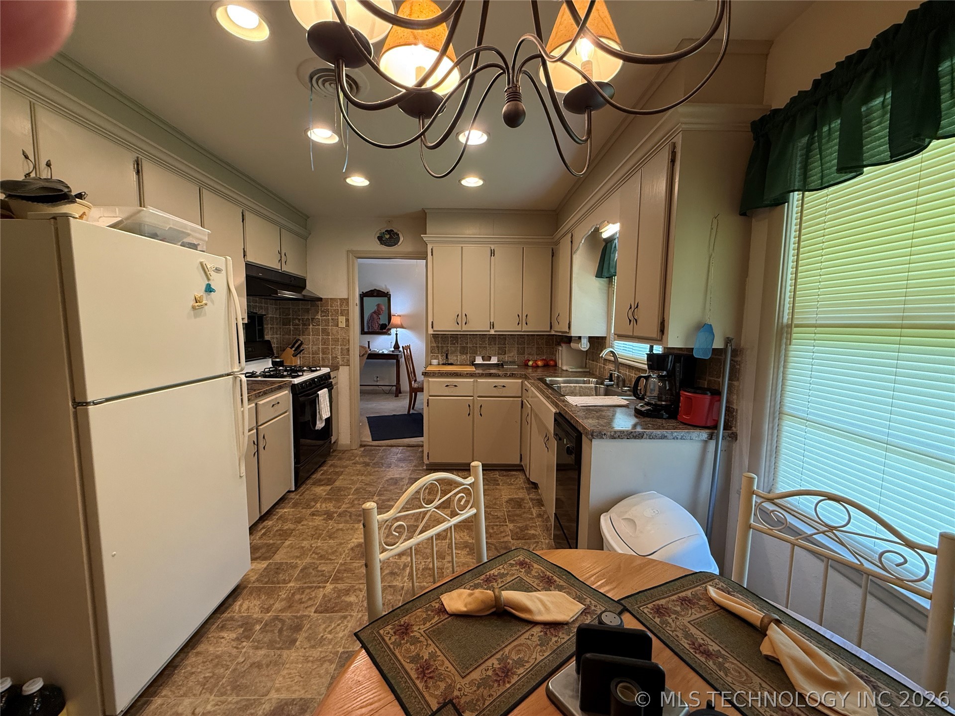 129 S Camden Street Property Photo 3