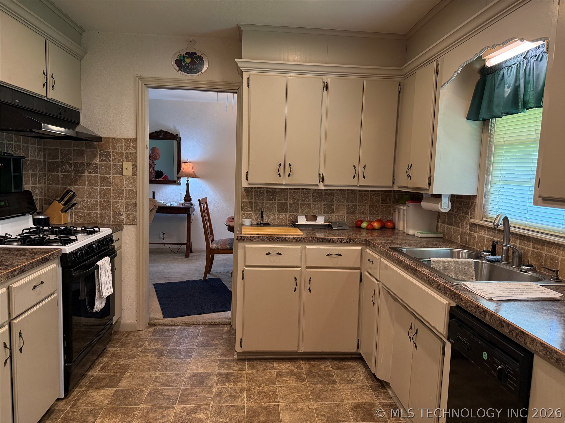 129 S Camden Street Property Photo 4