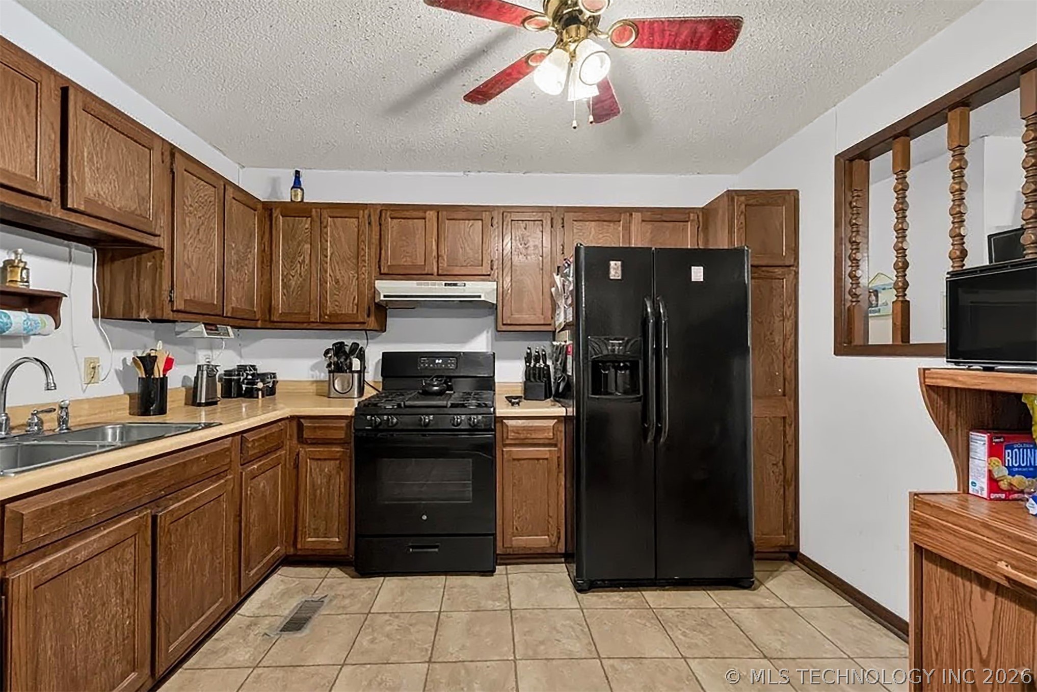 715 N Division Street Property Photo 6