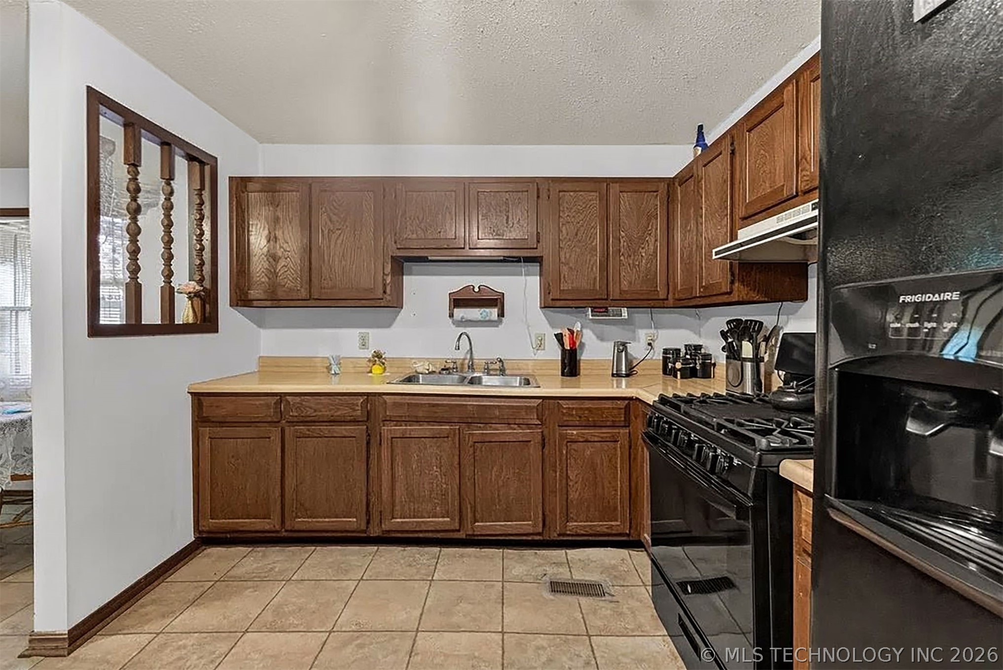 715 N Division Street Property Photo 10