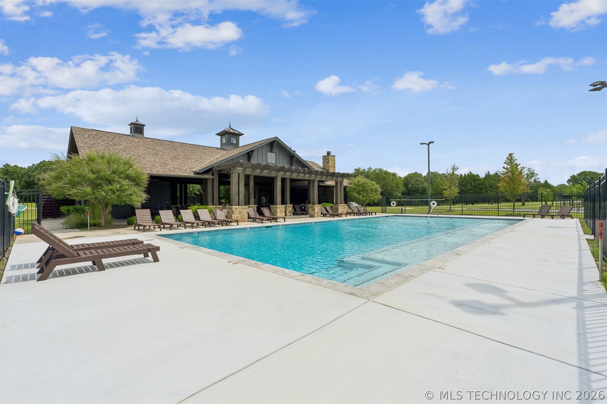 81 Patriot Pointe Property Photo 14
