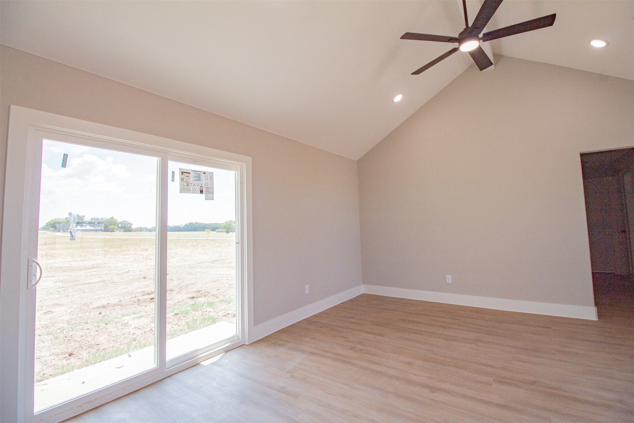 175 Treaty Property Photo 4