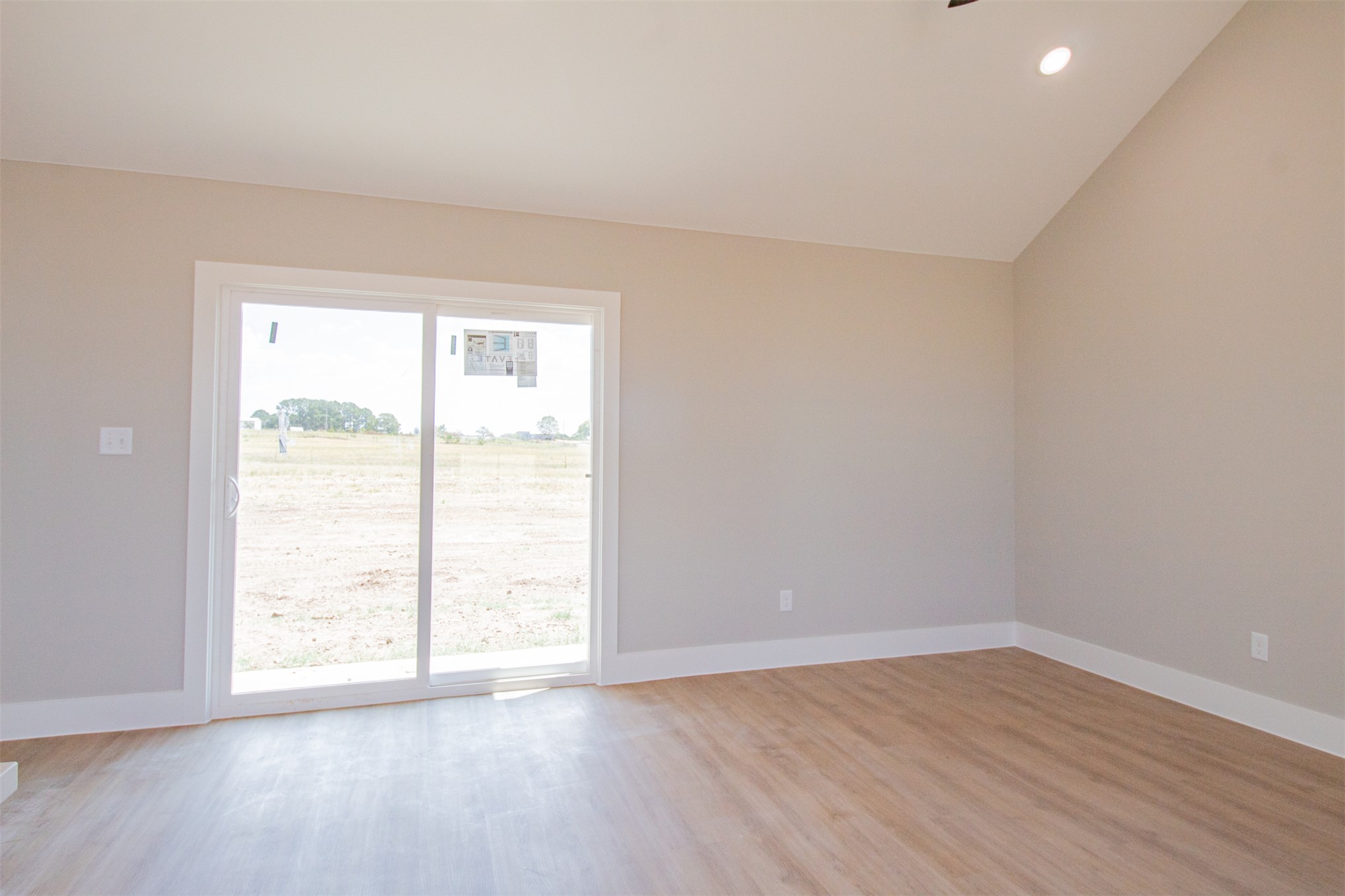 175 Treaty Property Photo 6