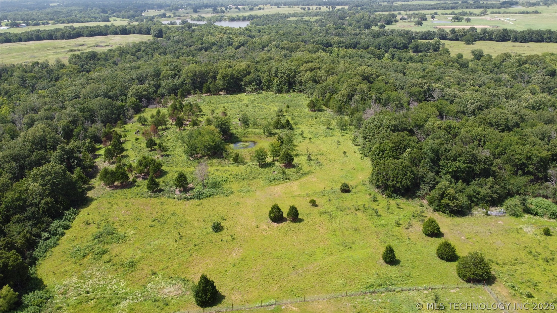 99696 N N3750 Road Property Photo 2