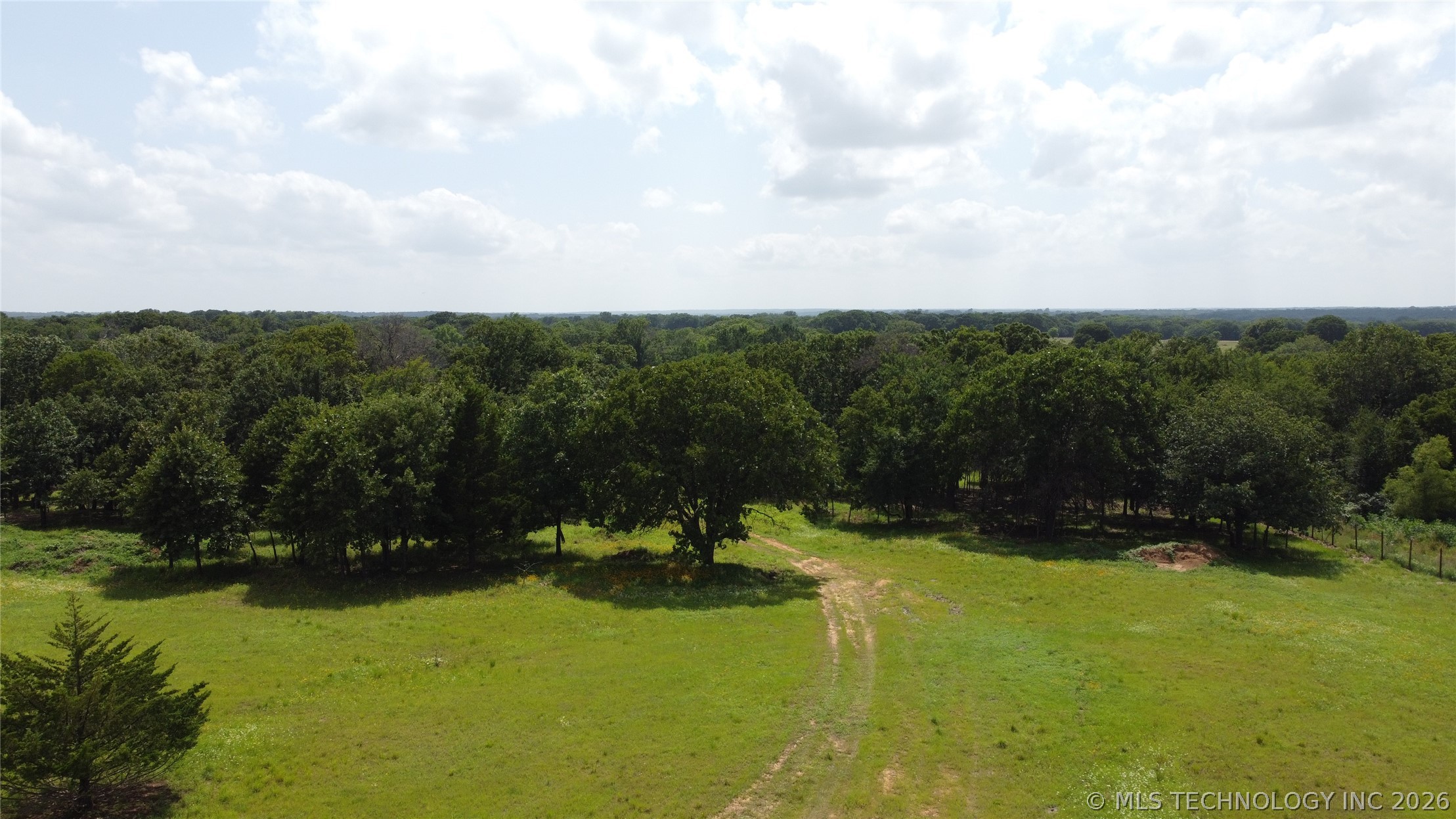 99696 N N3750 Road Property Photo 6