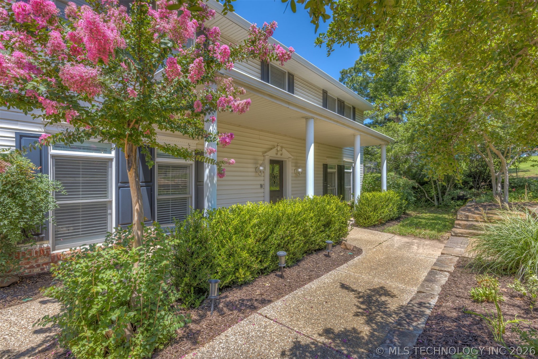 105 Canoe Cove Property Photo 4