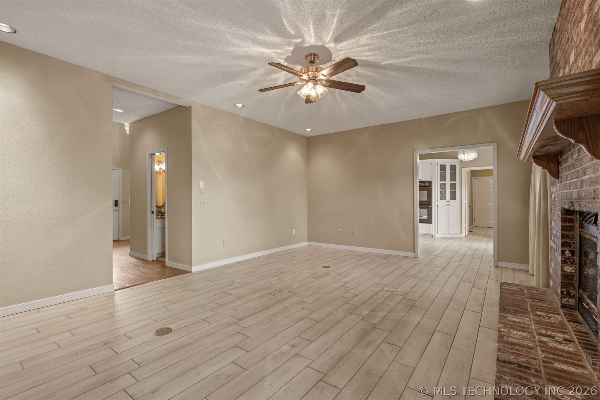 105 Canoe Cove Property Photo 13