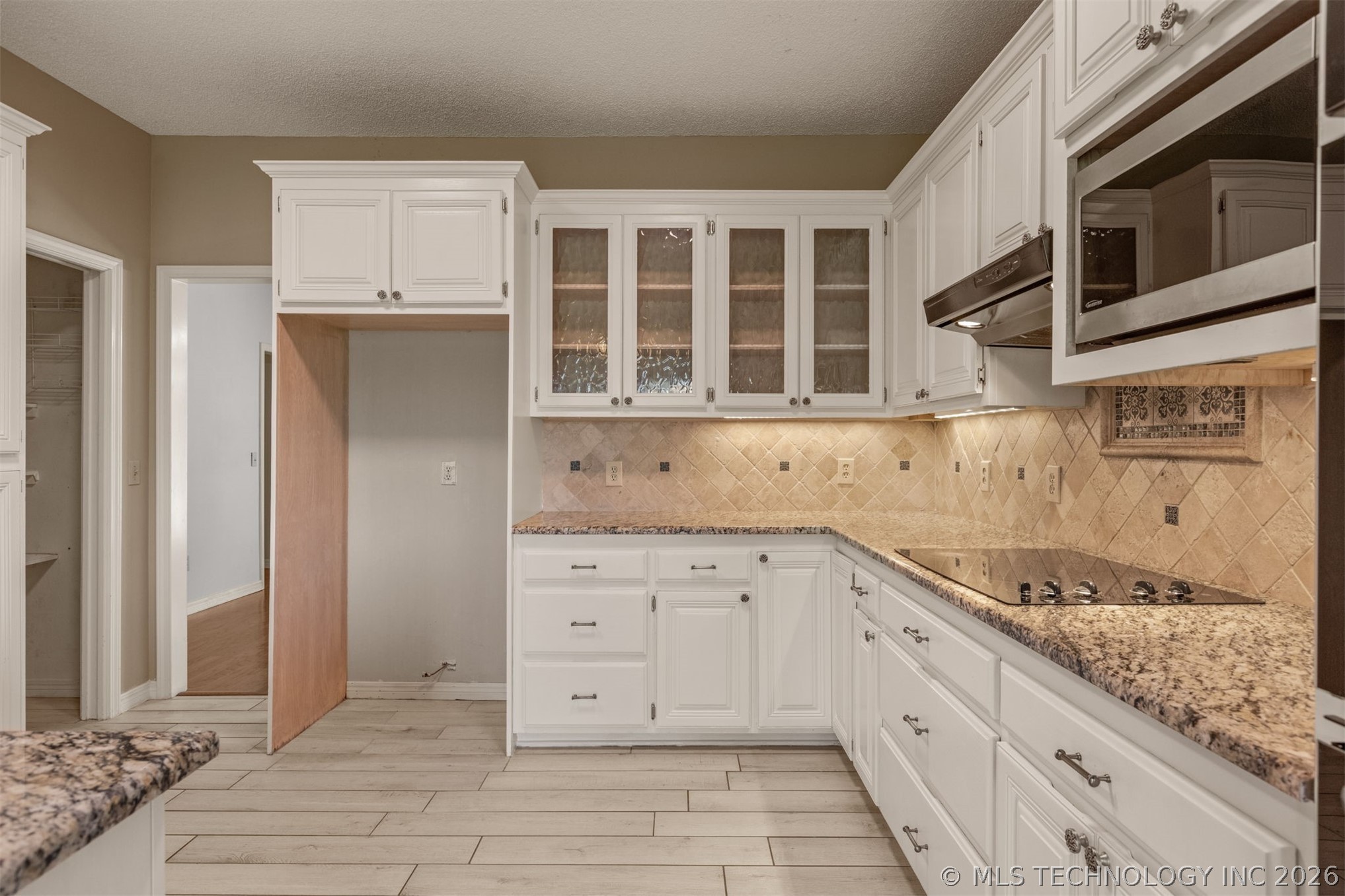 105 Canoe Cove Property Photo 24