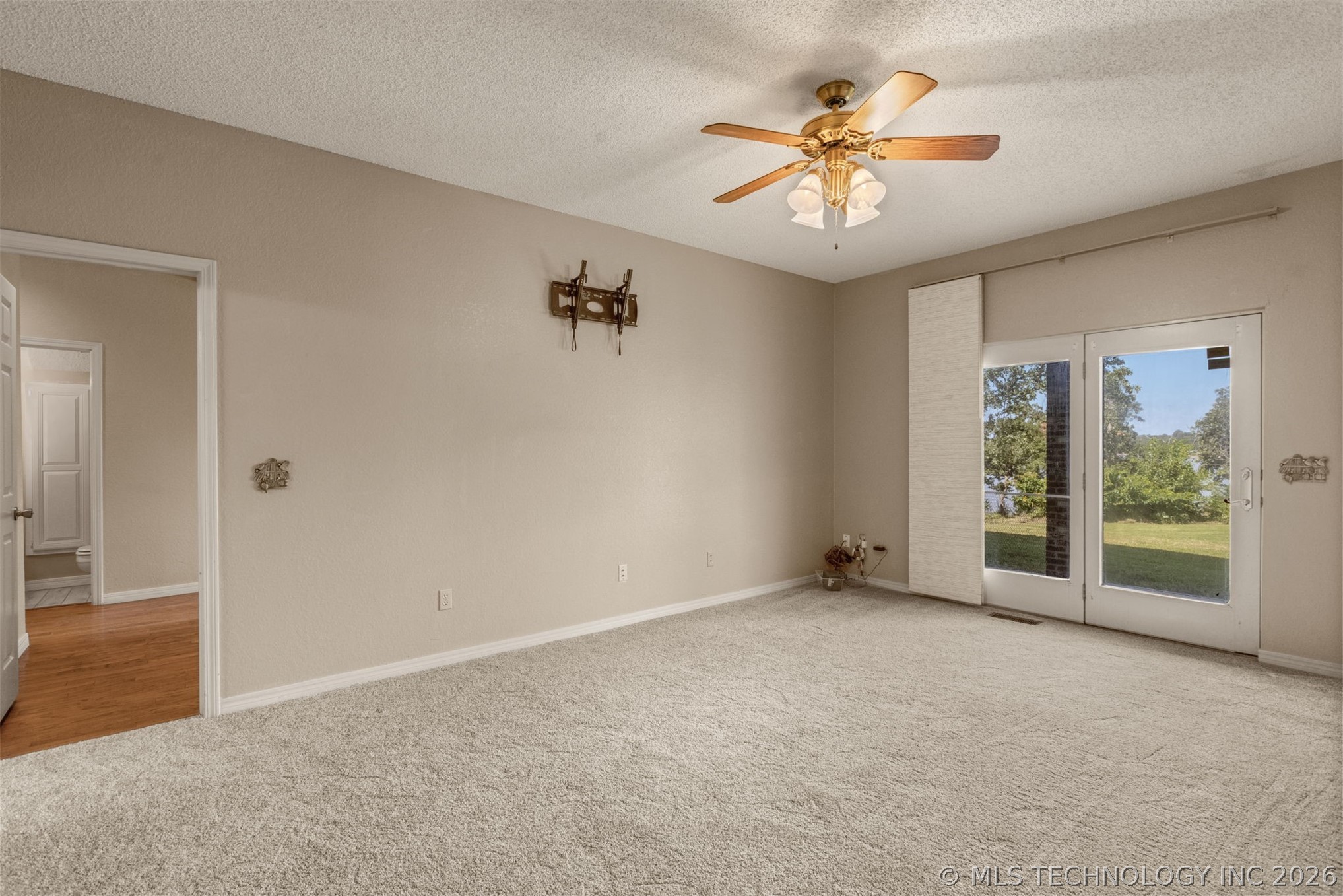 105 Canoe Cove Property Photo 32