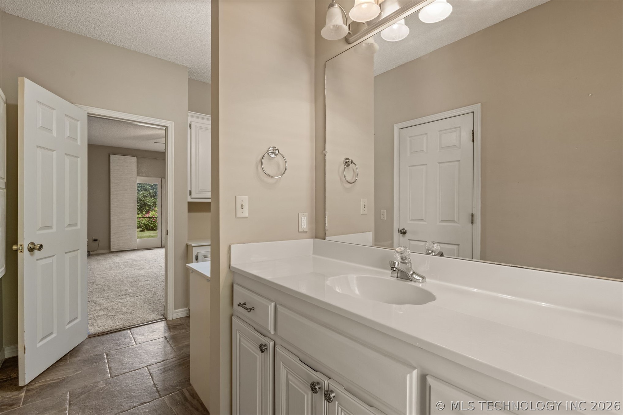 105 Canoe Cove Property Photo 44