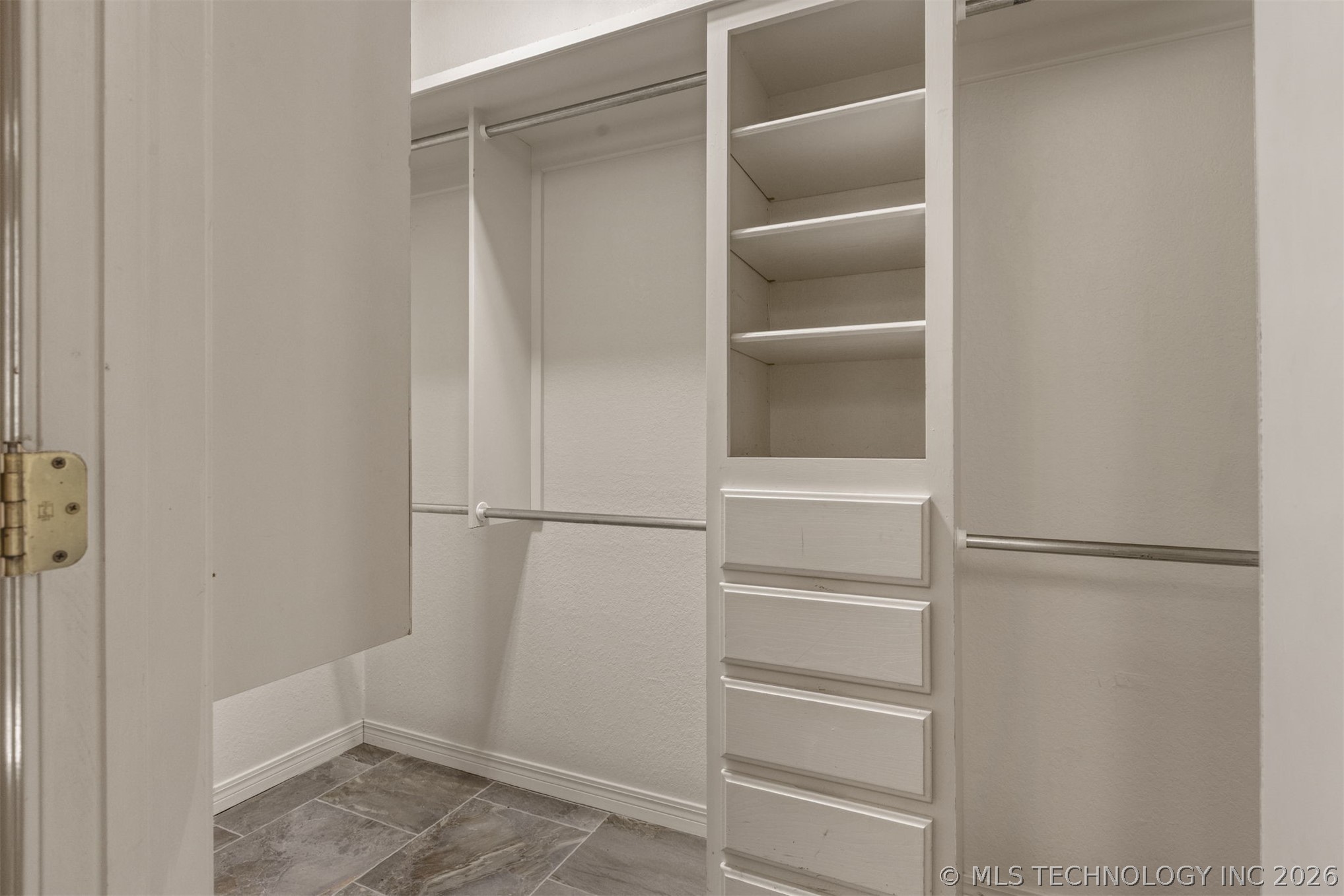 105 Canoe Cove Property Photo 46