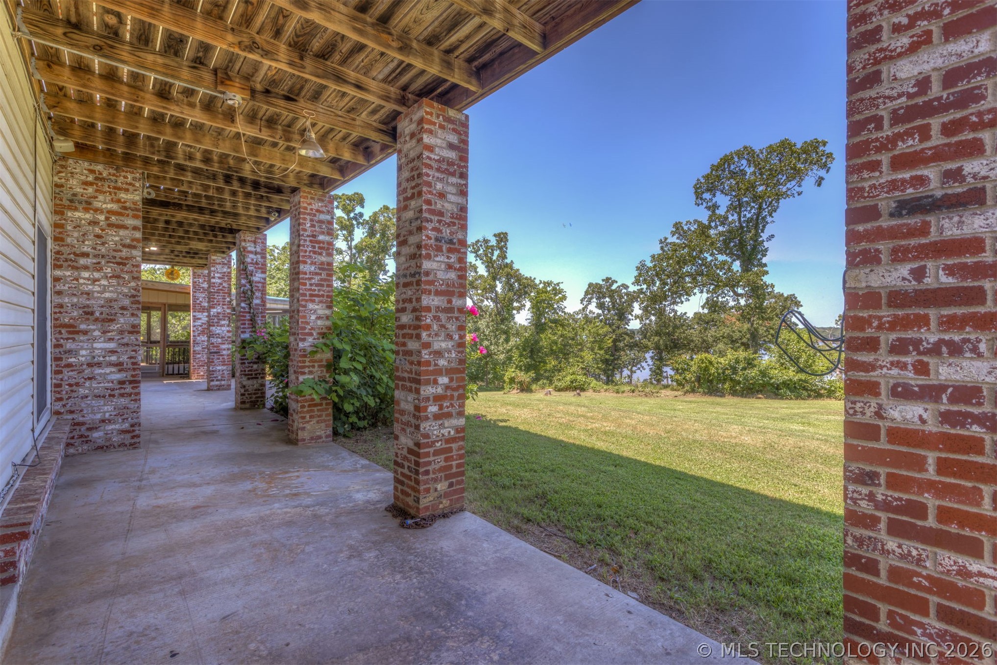 105 Canoe Cove Property Photo 79