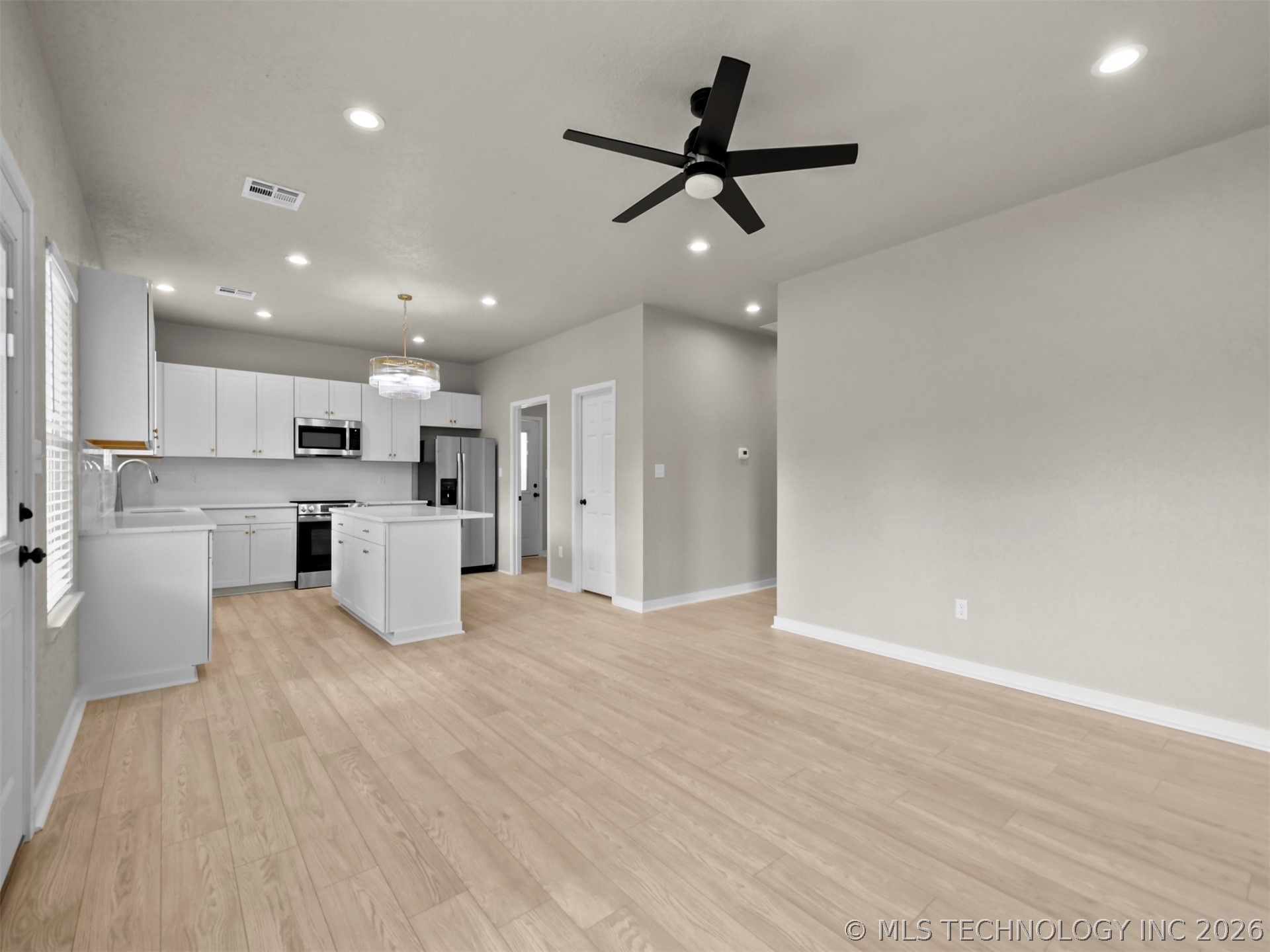 51 Aspen Circle Property Photo 4