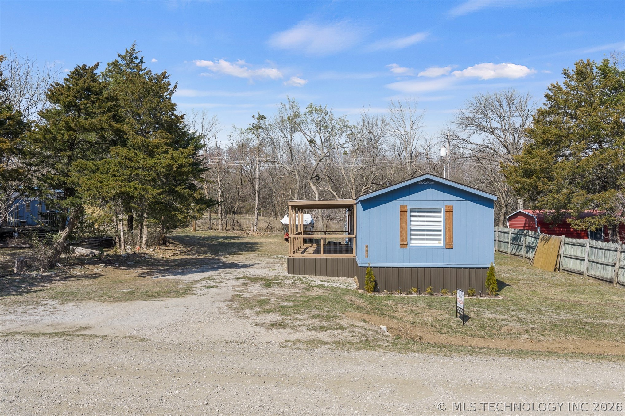304 Centennial Property Photo 5