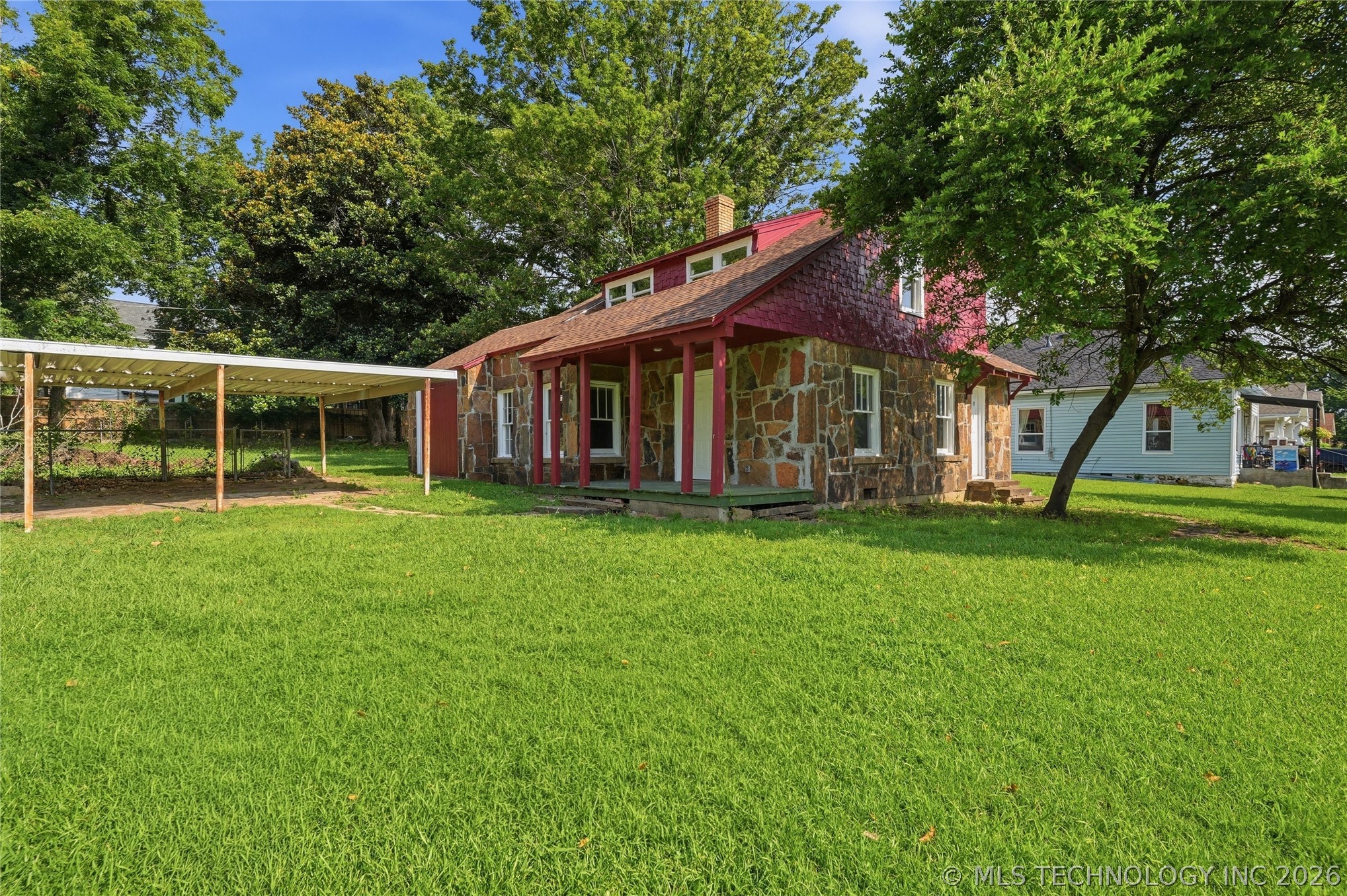 227 S 11th Street Property Photo 6