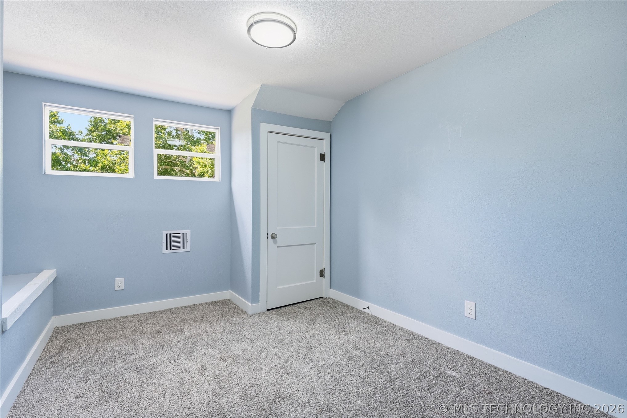227 S 11th Street Property Photo 22
