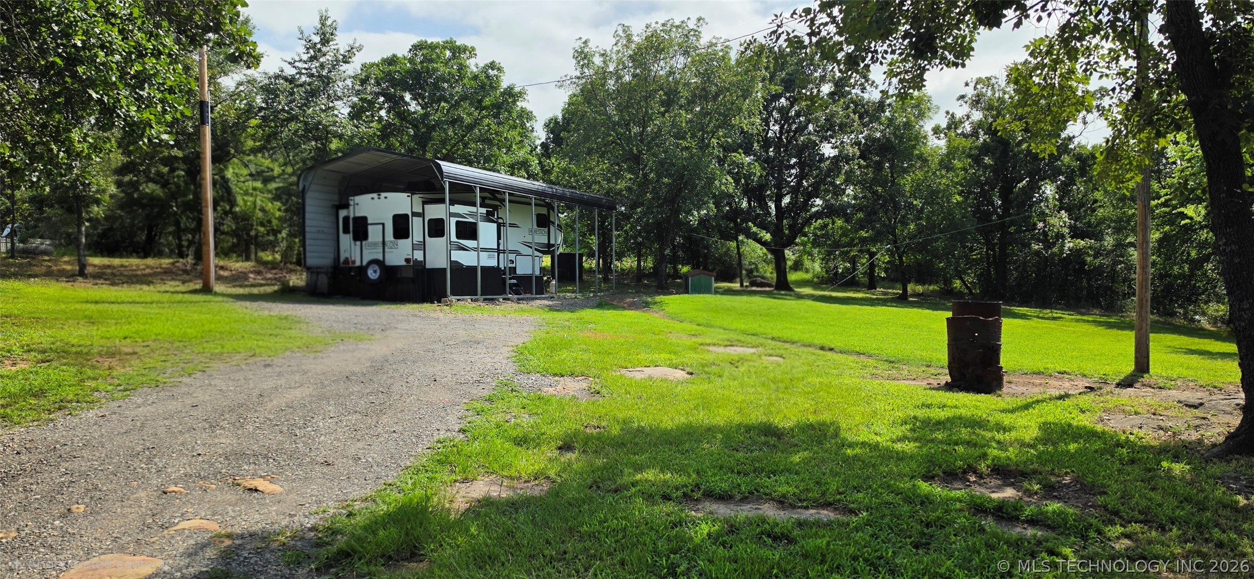 460663 E 1120 Road Property Photo 4