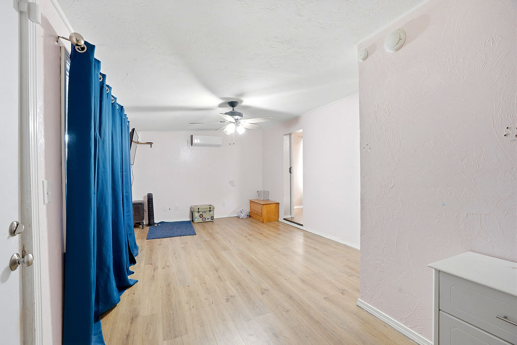 619 N Crownpoint Property Photo 18