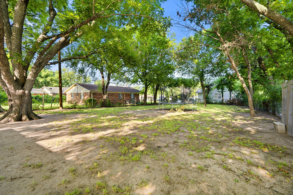 619 N Crownpoint Property Photo 21