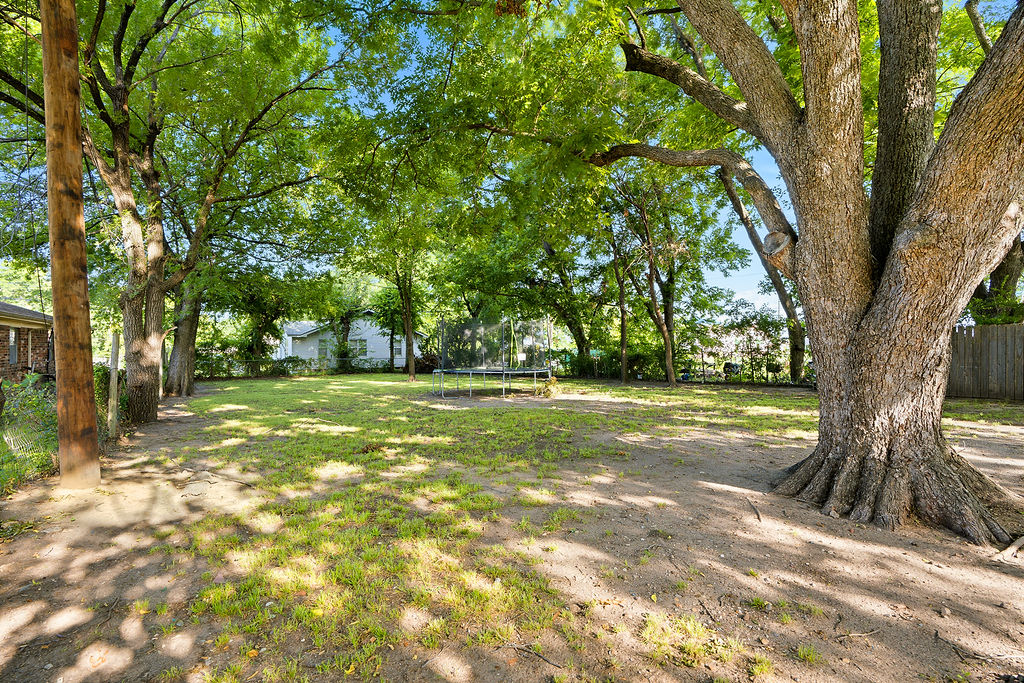 619 N Crownpoint Property Photo 23