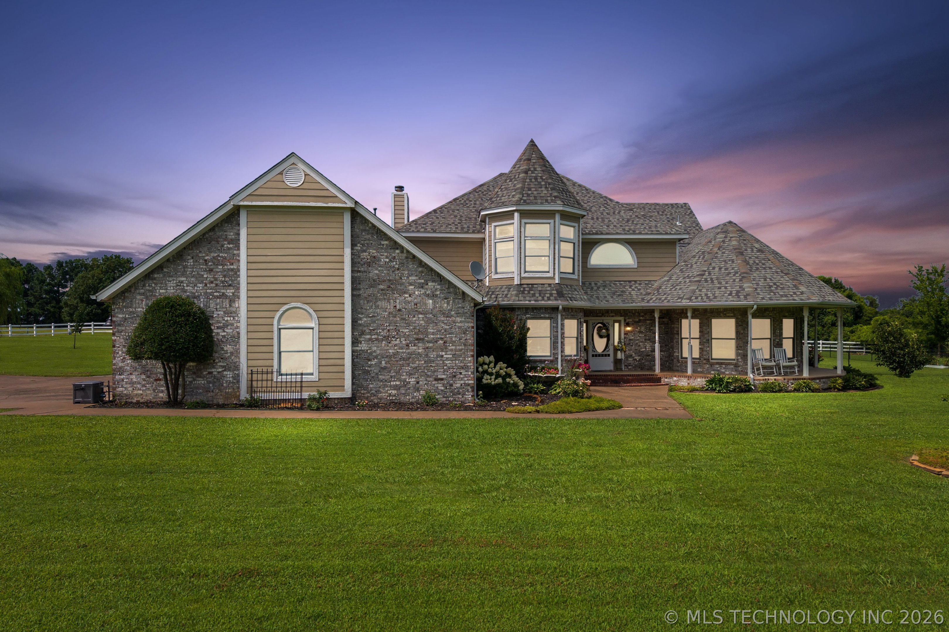 29945 S River Ridge Drive Property Photo 1