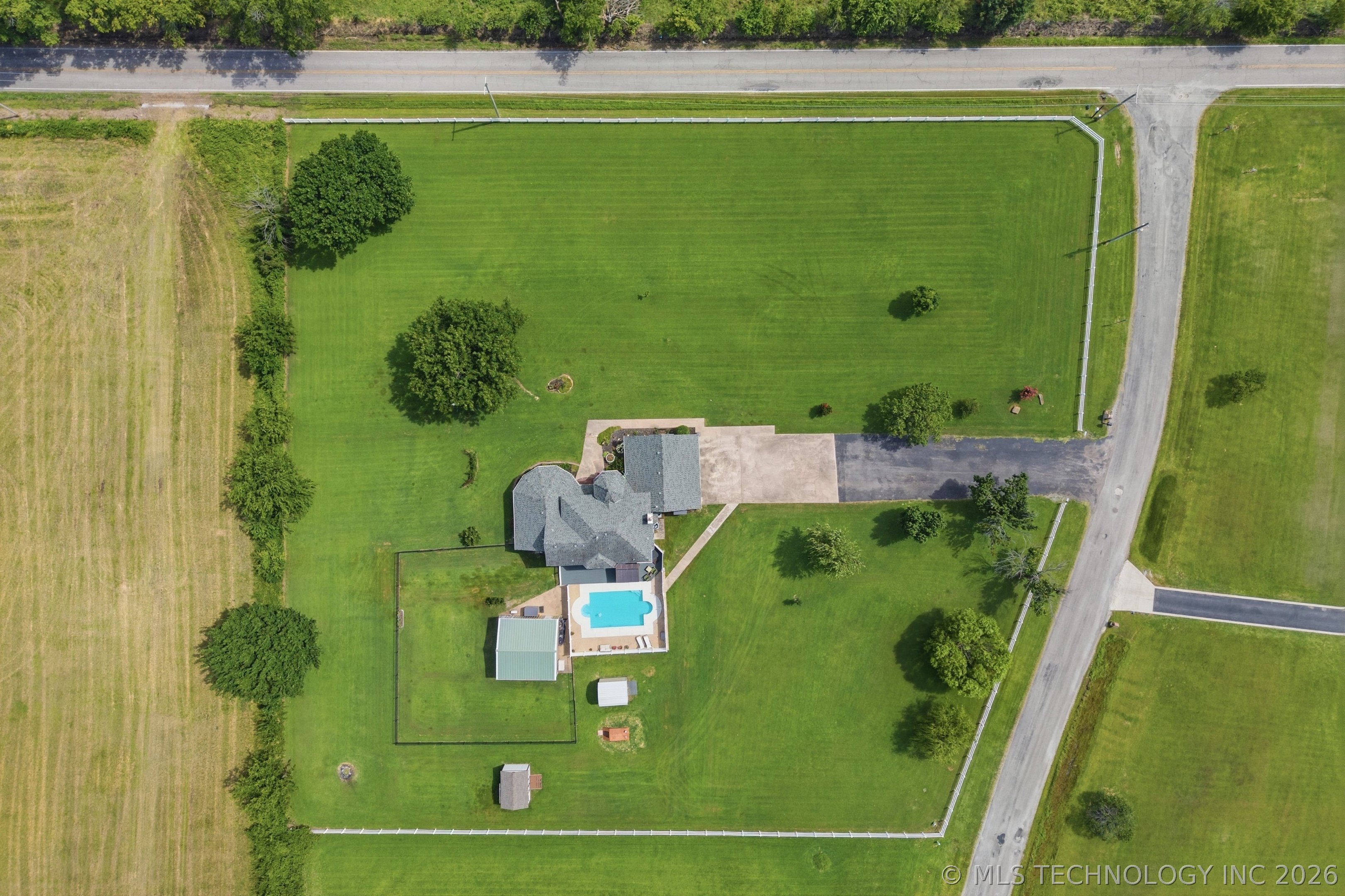 29945 S River Ridge Drive Property Photo 7