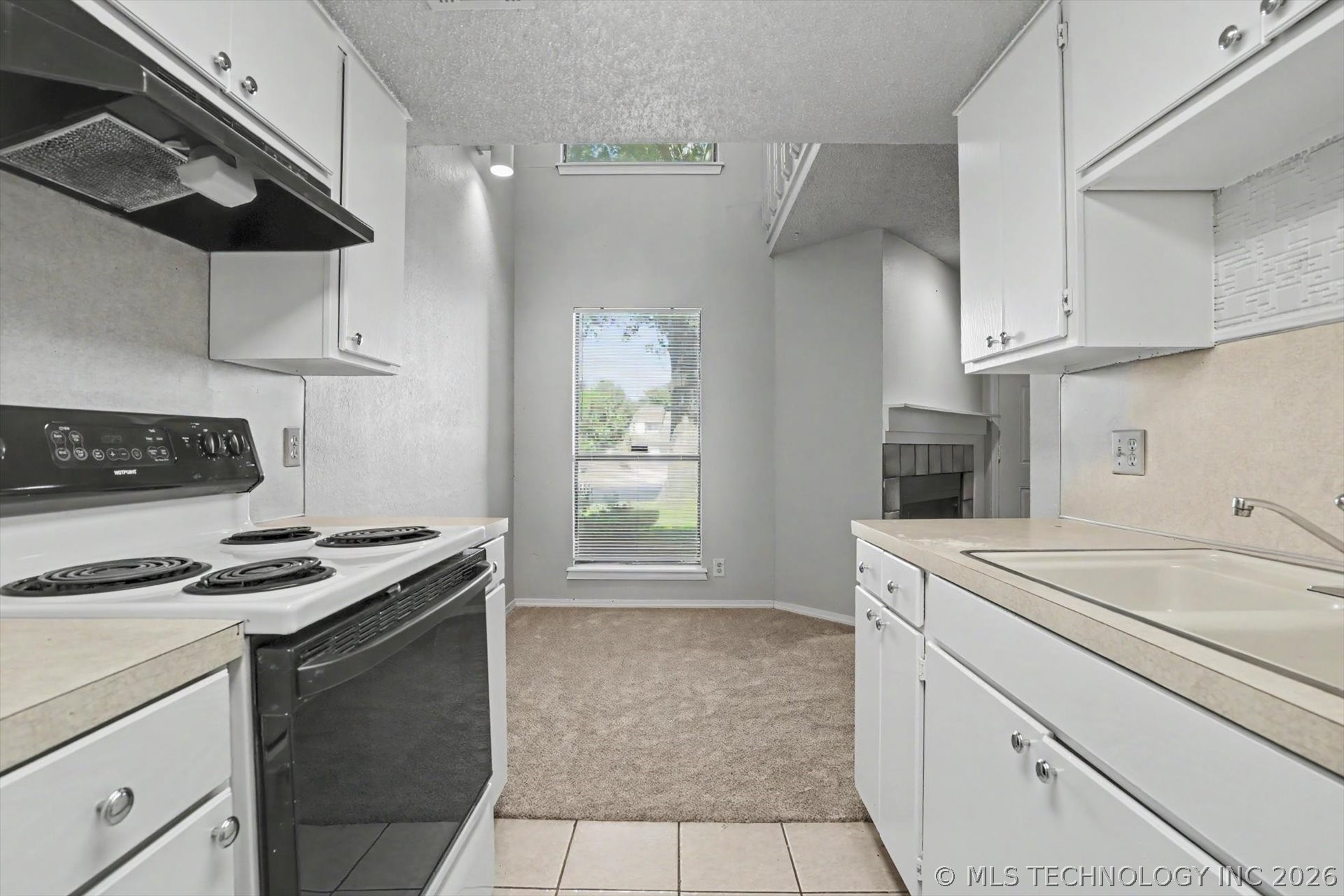 2701 S Juniper Avenue W 108 Property Photo 9