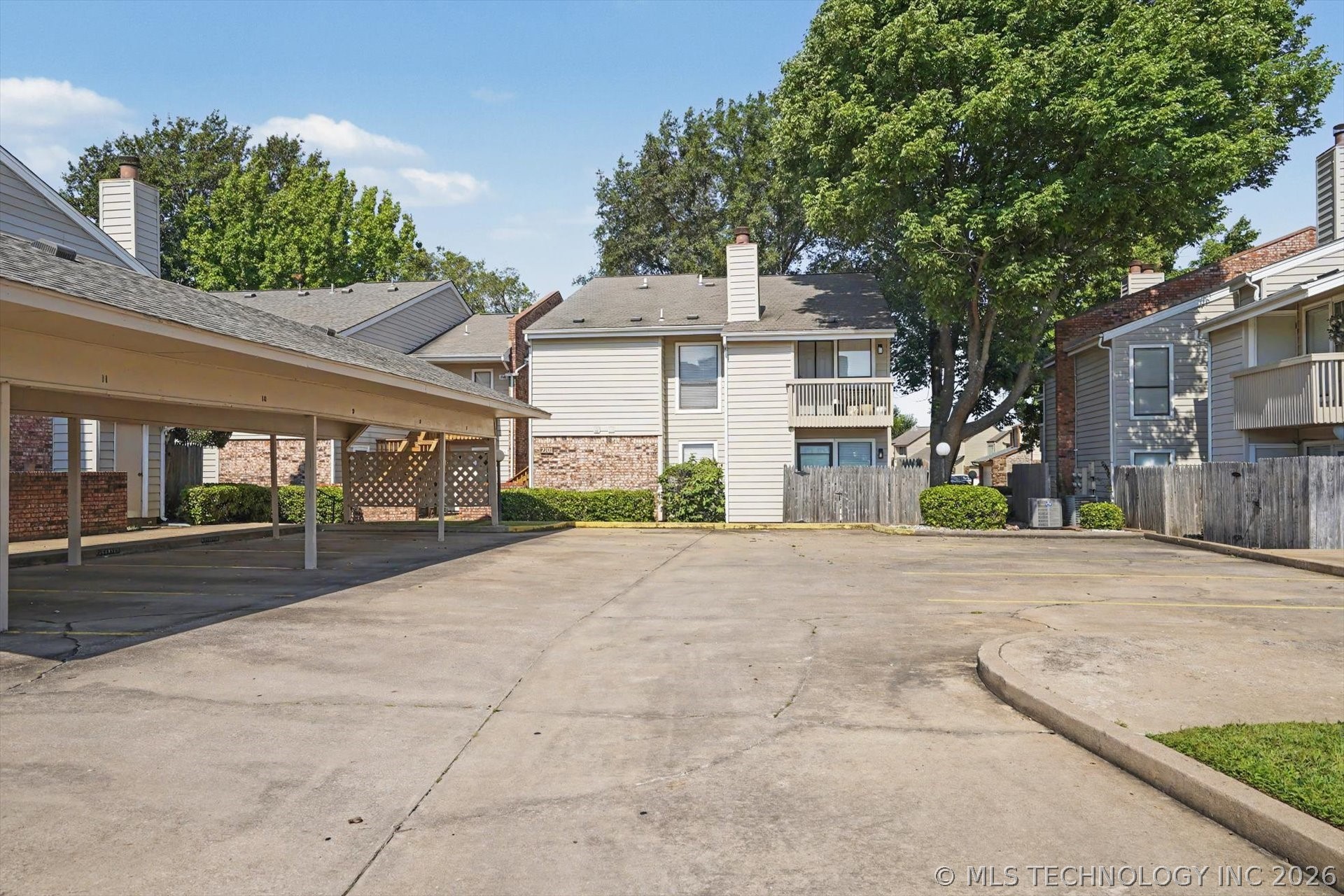 2701 S Juniper Avenue W 108 Property Photo 25