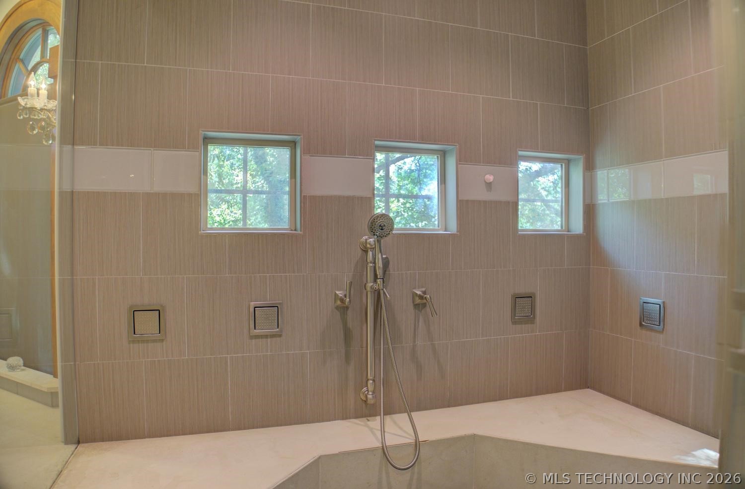 2883 S Florence Avenue Property Photo 45