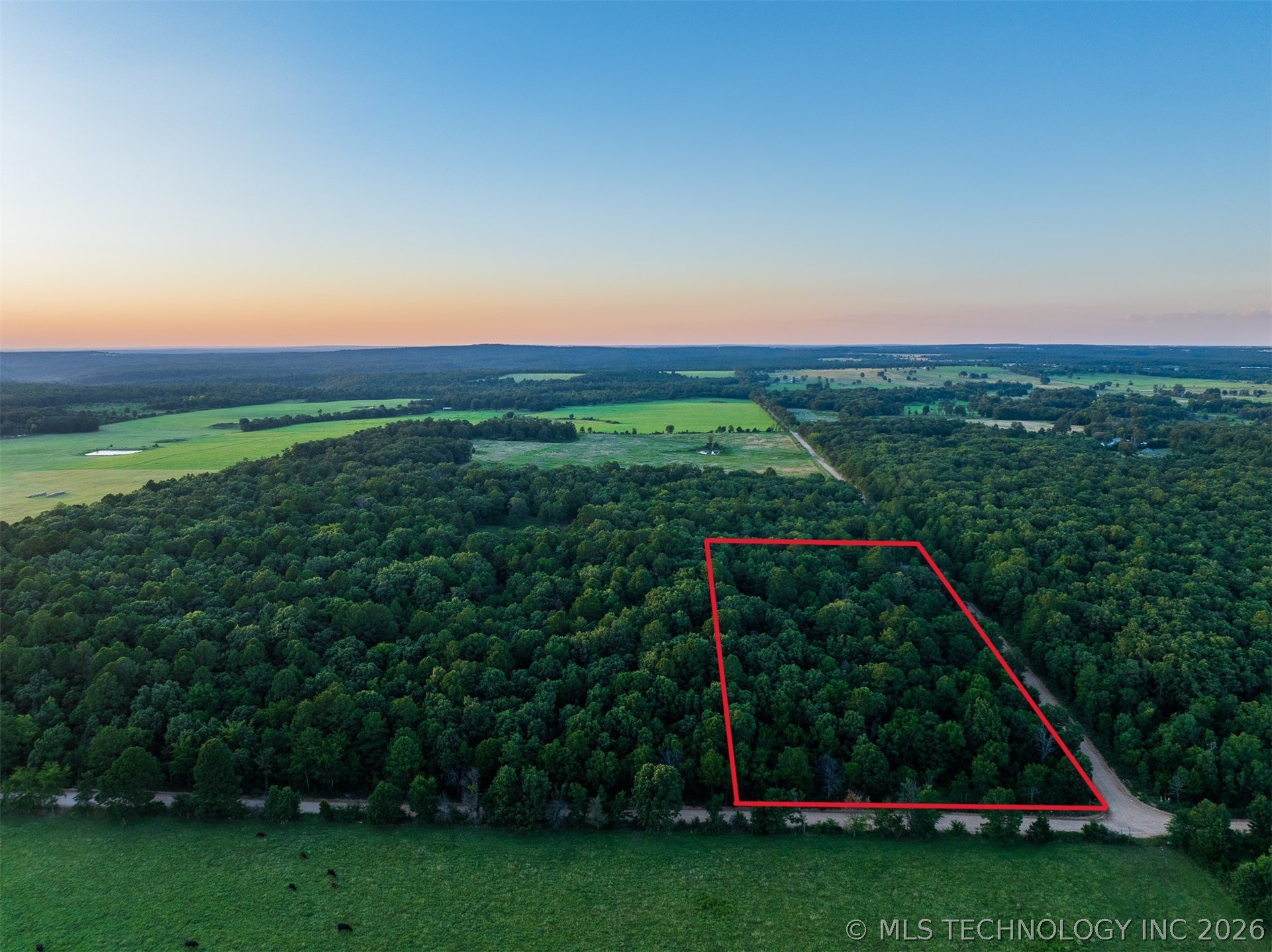 6 E 620 Road Property Photo 2