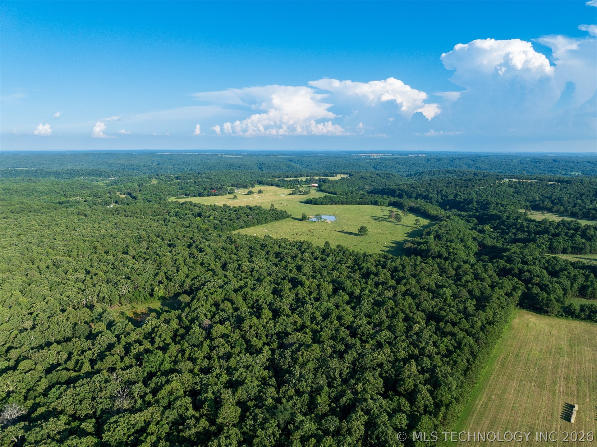 6 E 620 Road Property Photo 7
