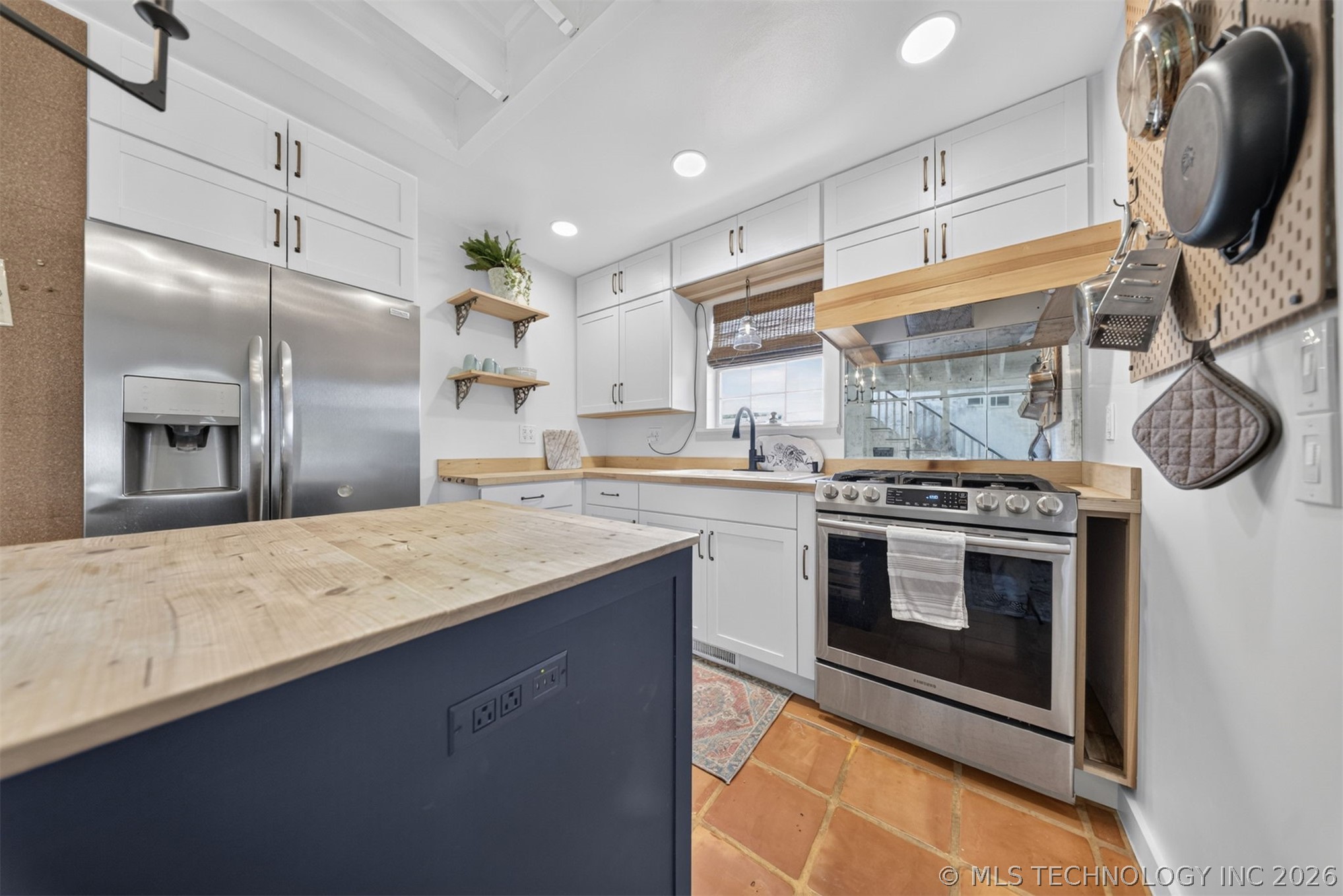5348 E 425 Property Photo 10