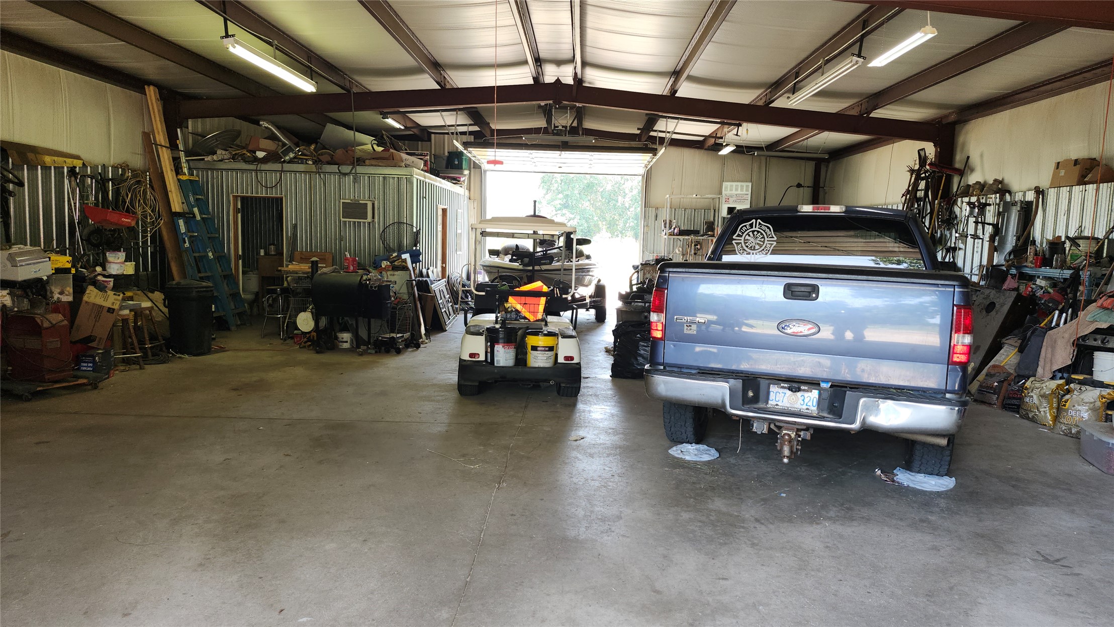 4302 S 445 Road Property Photo 4
