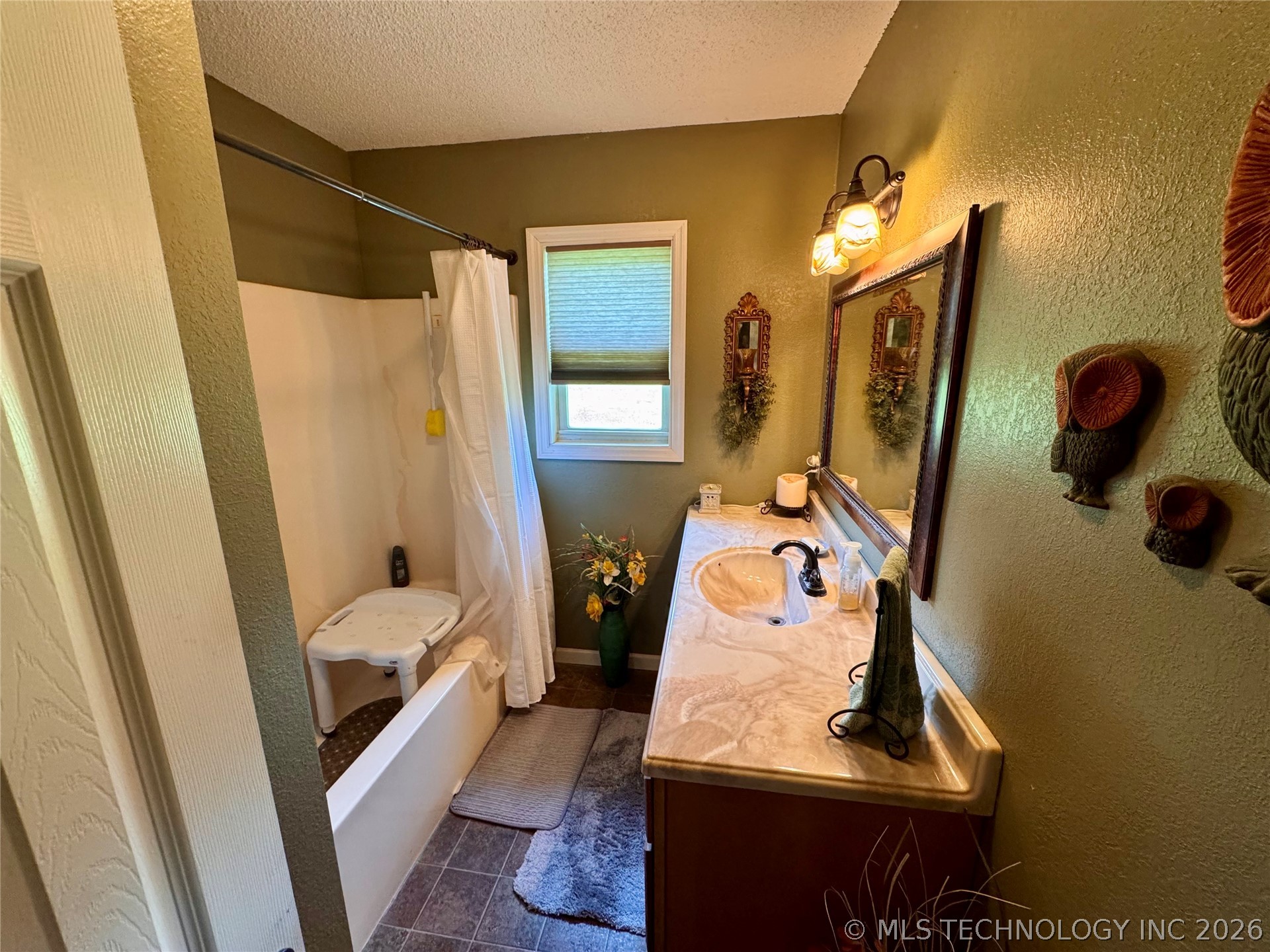 8080 S 4392 Road Property Photo 6