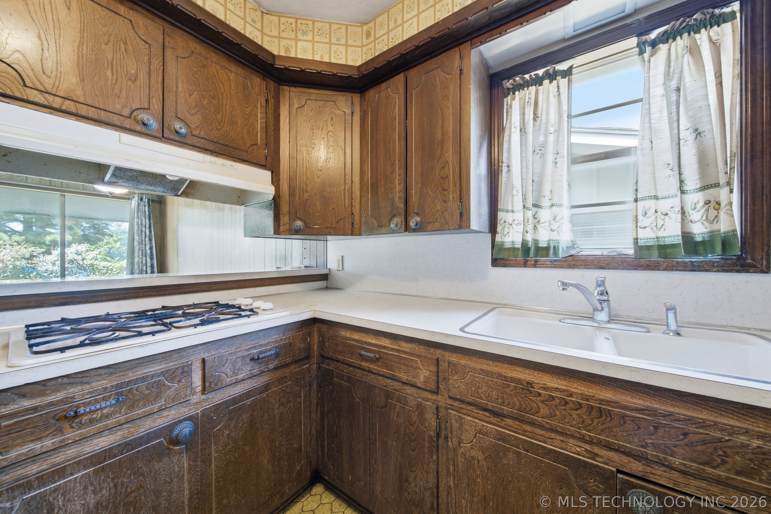 2536 S 111th East Avenue Property Photo 13