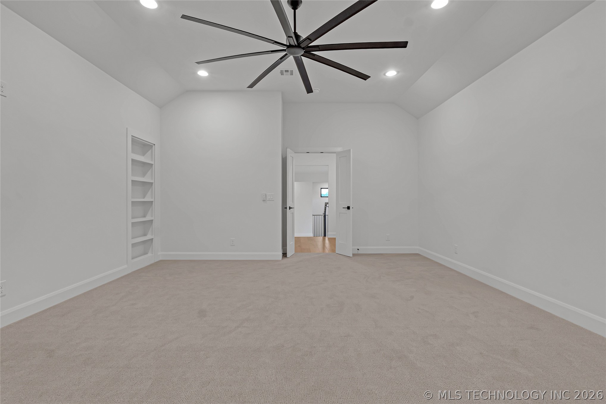 15228 S 27th East Avenue Property Photo 34