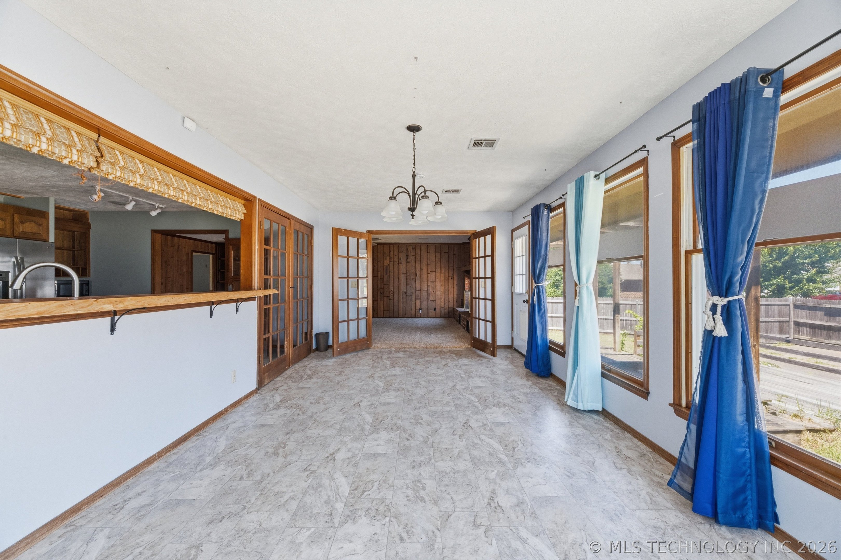 4000 Lakeview Drive Property Photo 15