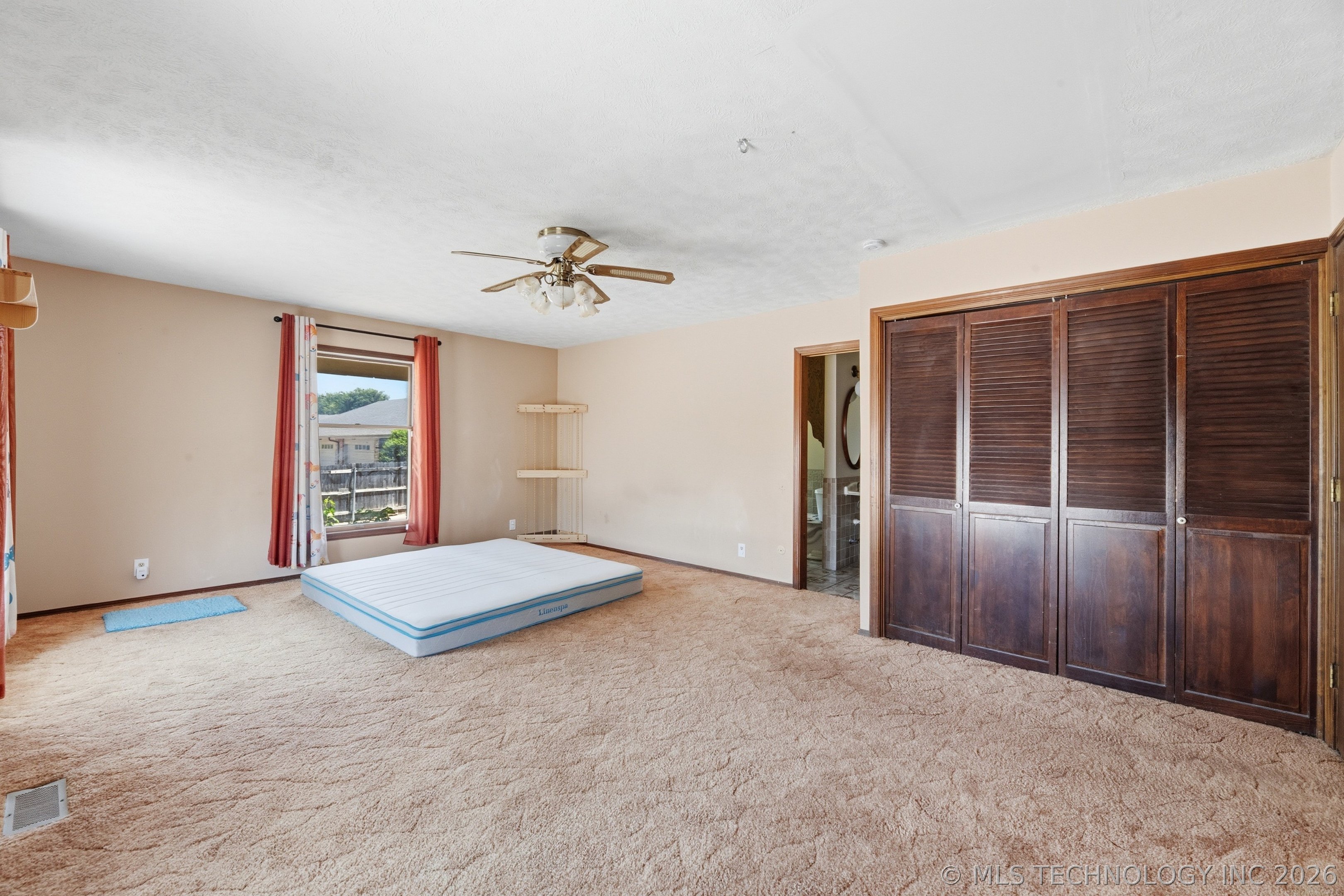 4000 Lakeview Drive Property Photo 20