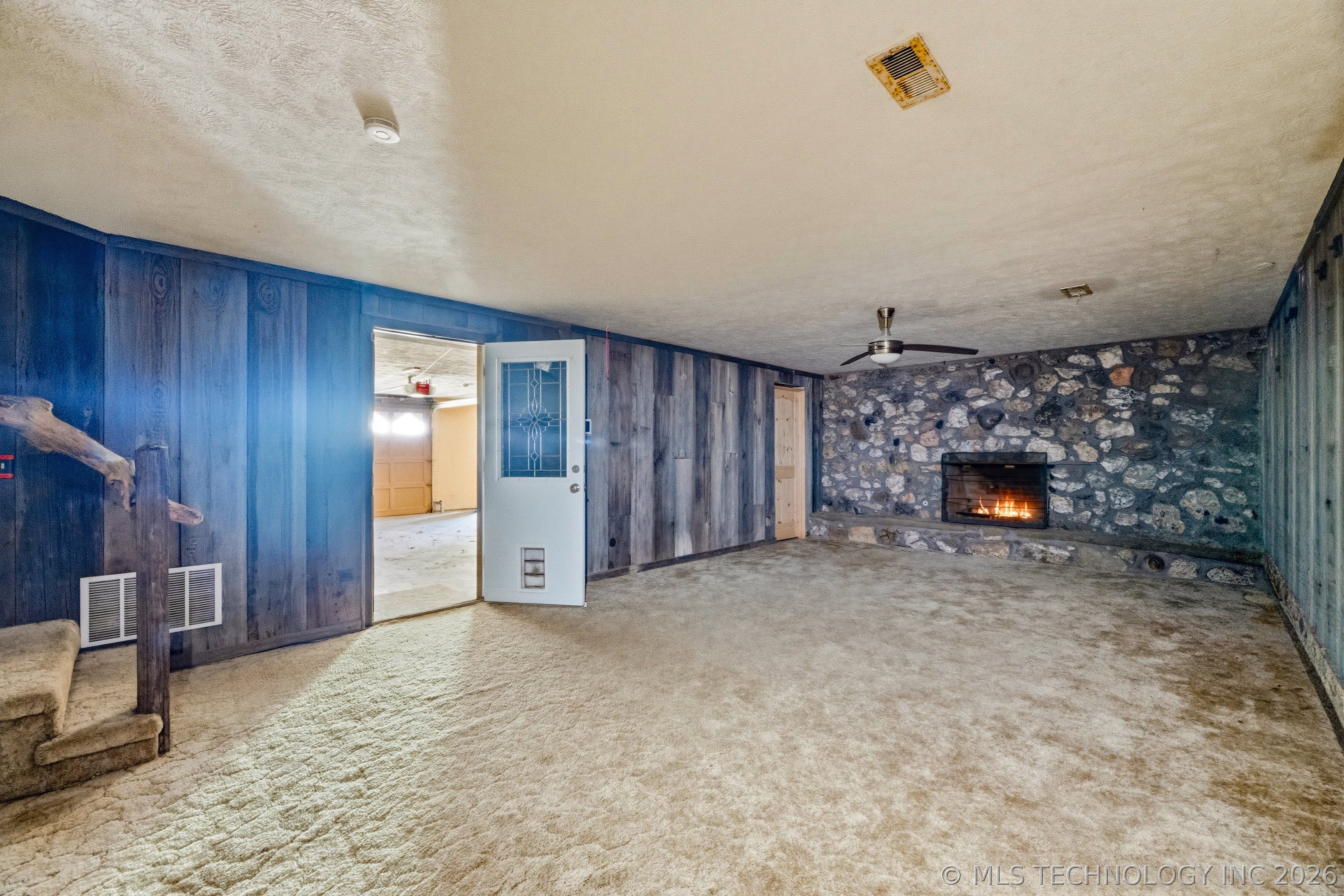 4000 Lakeview Drive Property Photo 30