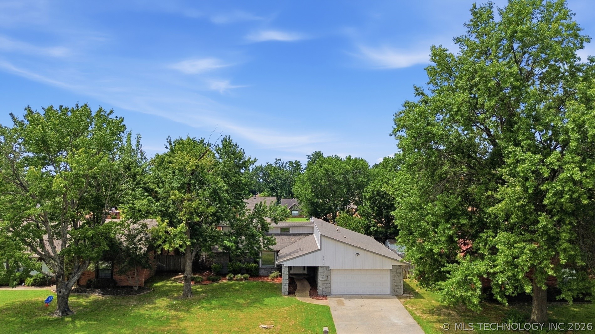 2633 W Dallas Street Property Photo 37