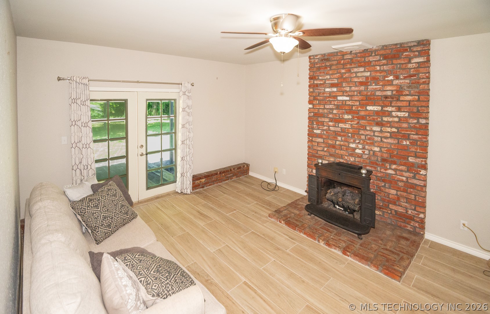 19202 S 46th East Avenue Property Photo 38