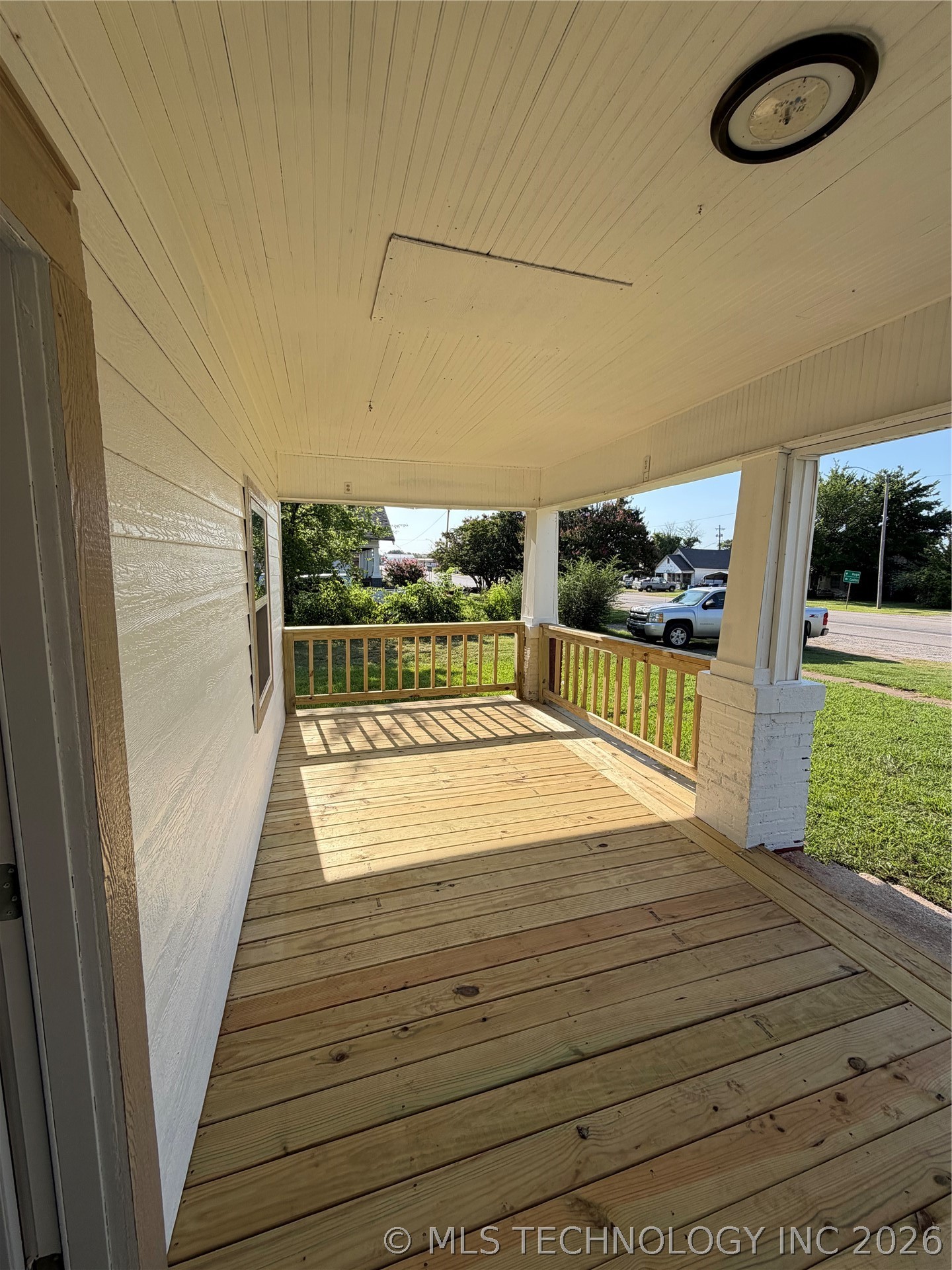 206 W Main Property Photo 3