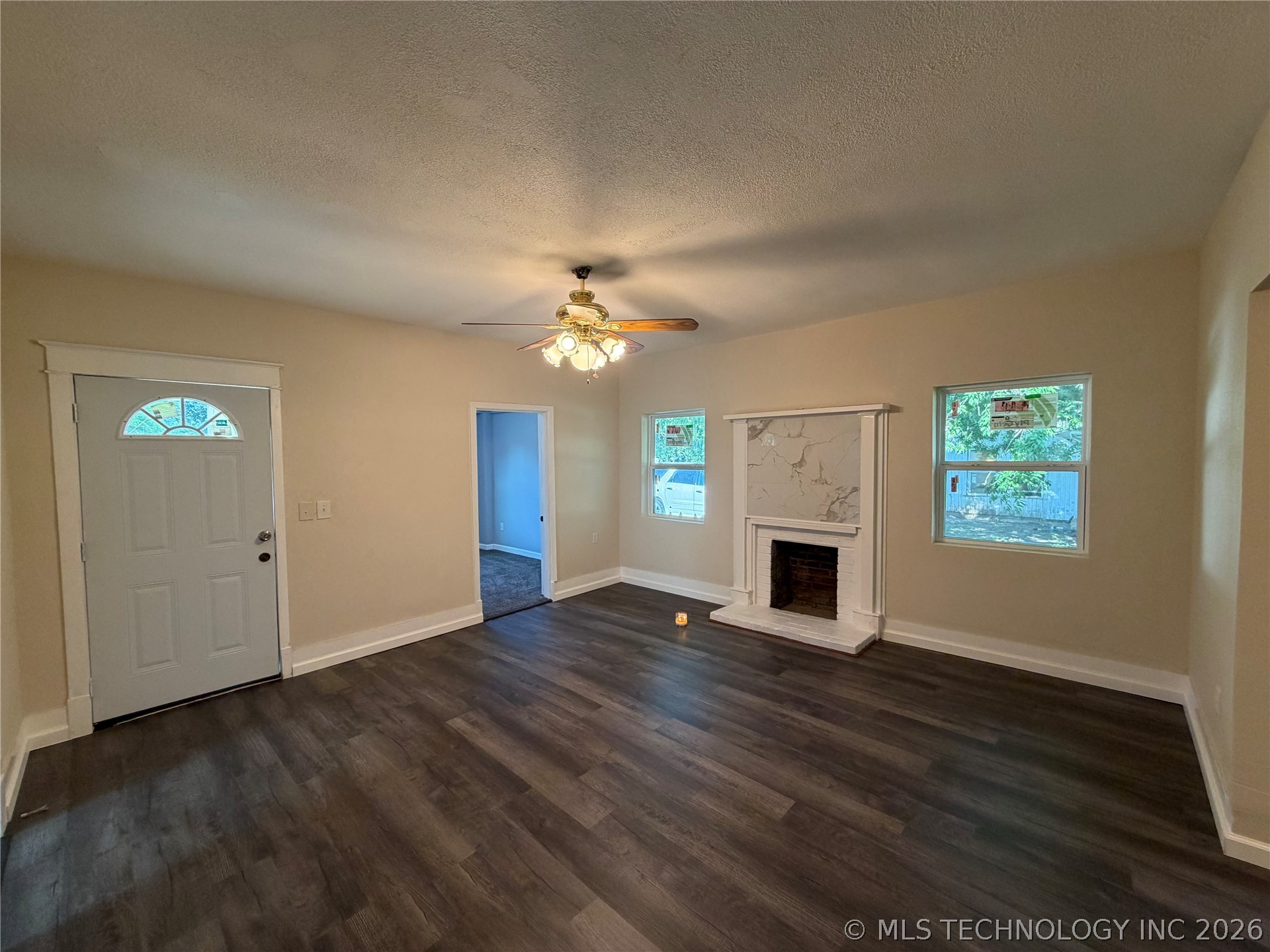 206 W Main Property Photo 5